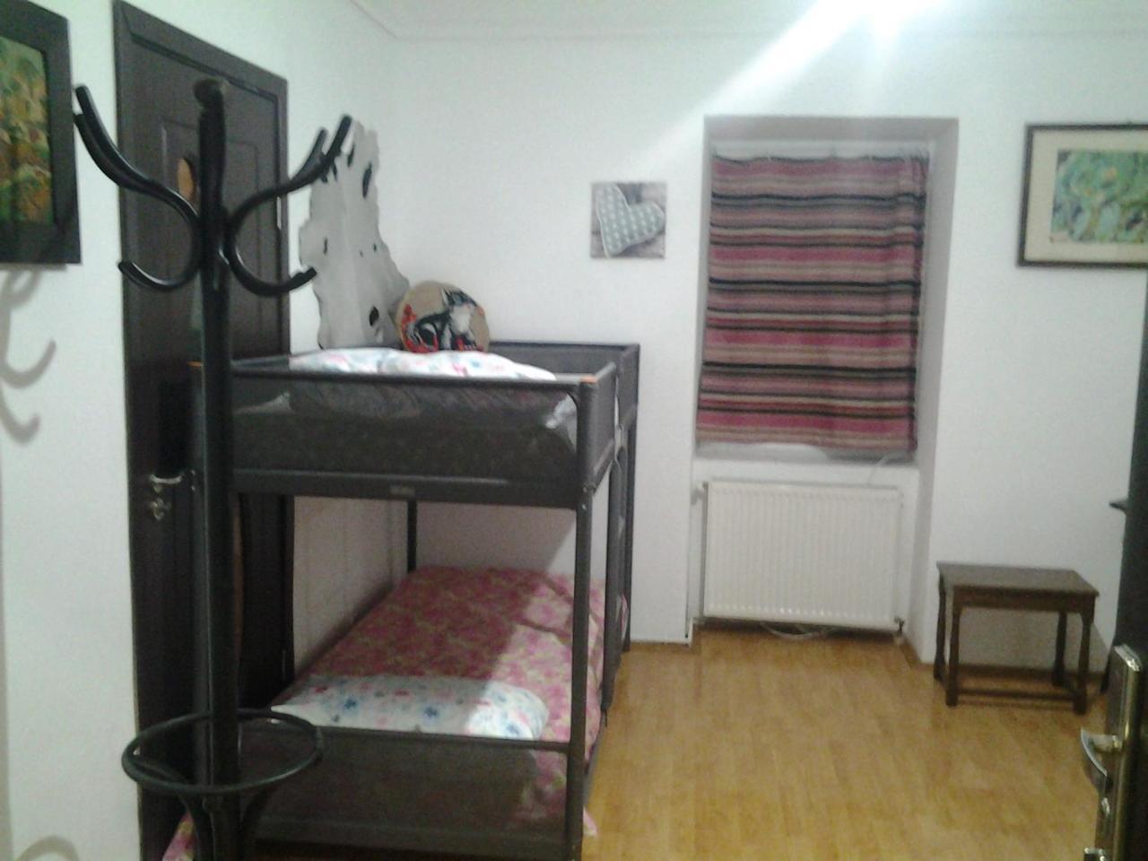 Leyla Hostel Brassó Kültér fotó