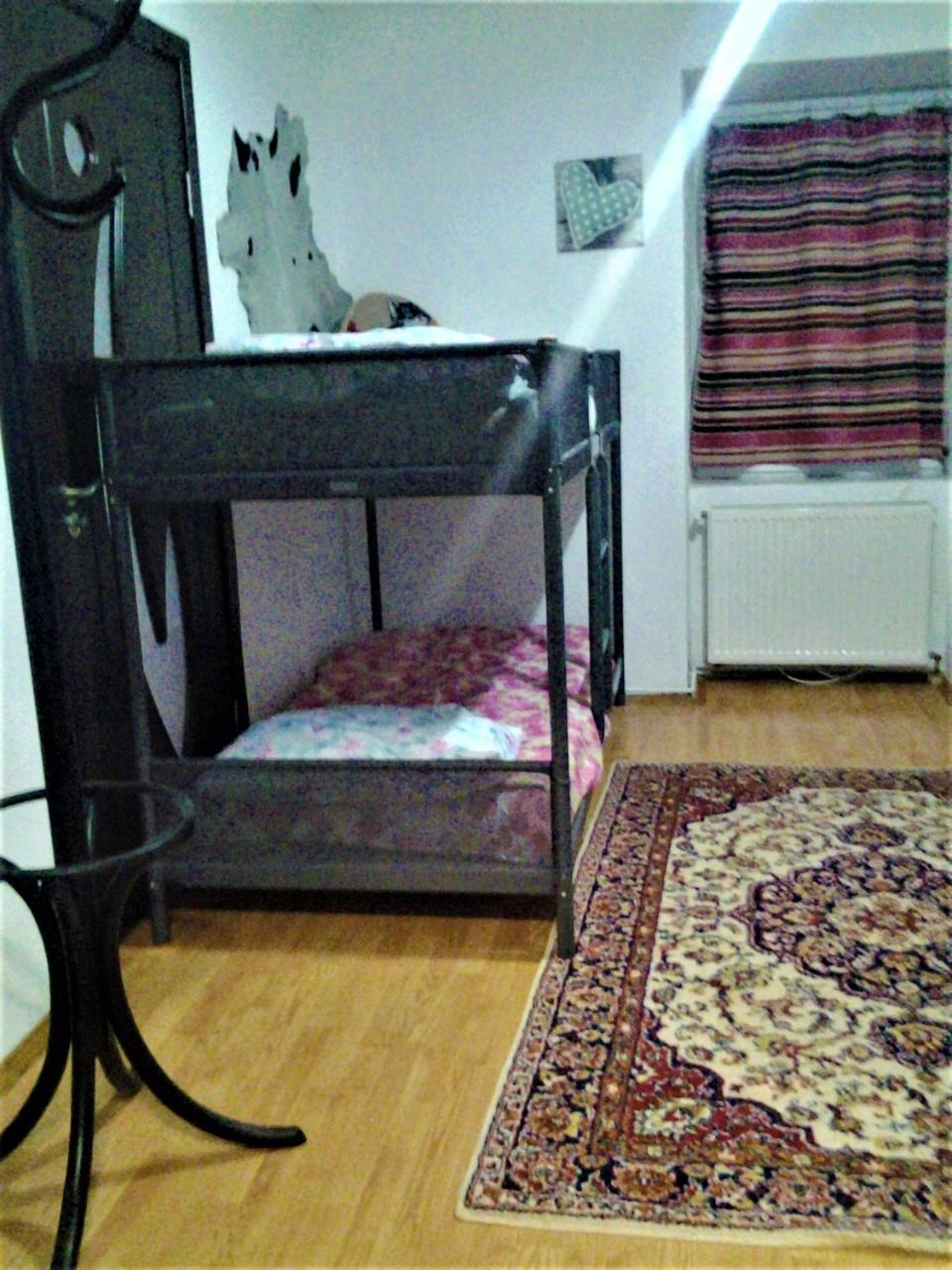 Leyla Hostel Brassó Kültér fotó