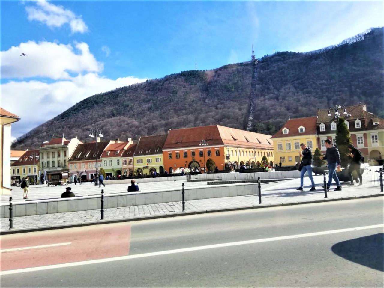 Leyla Hostel Brassó Kültér fotó